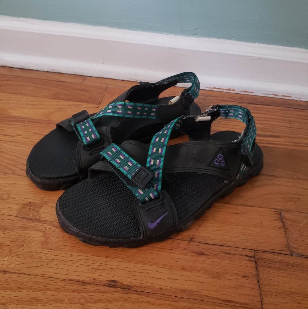 Vintage Nike Sandals